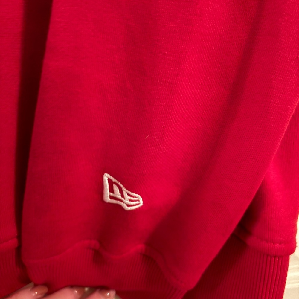 New Era Atlanta Hawks old school Red and yellow Hoodie - Picture 6 of 6